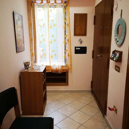 Charming Vomero Apartment Napoli Bagian luar foto