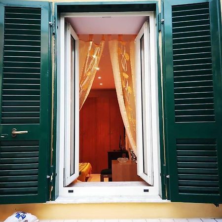 Charming Vomero Apartment Napoli Bagian luar foto