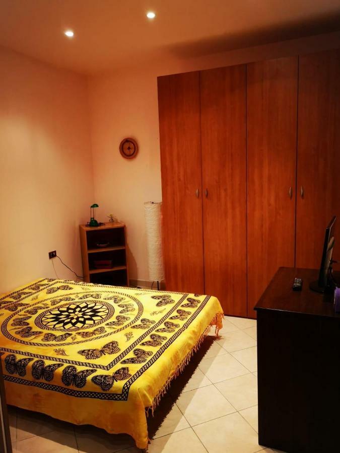 Charming Vomero Apartment Napoli Bagian luar foto